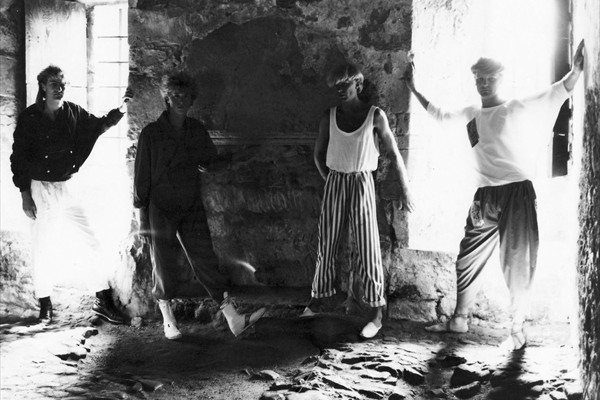 Group BW Church Inside