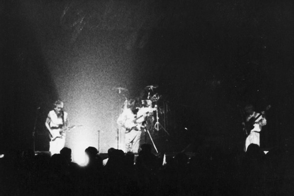 Group BW Live Golddigger