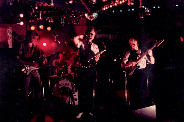 Group Colour Live smaller gig